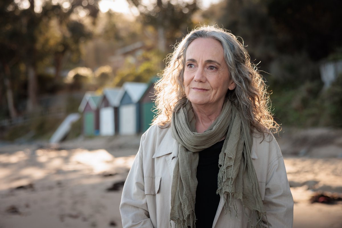 Katherine Scholes at Hinsby Beach